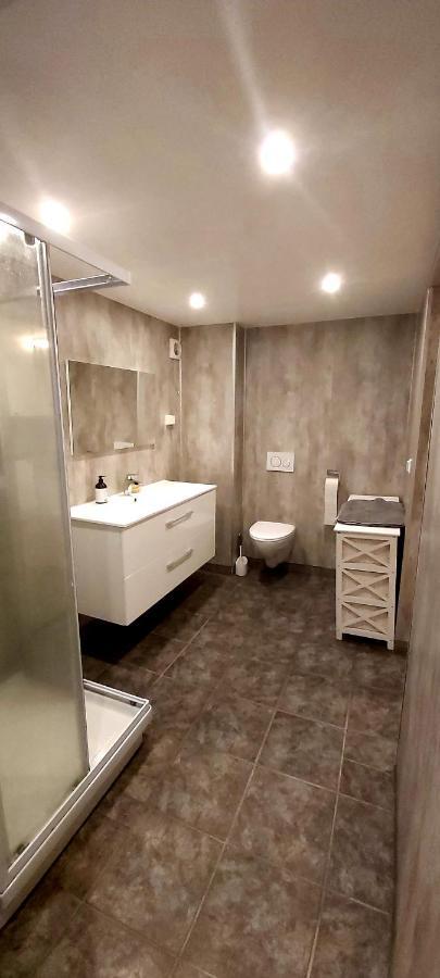 Aurora Rooms In Shared Hsuse Nr3 We Are Doing Northen Lights Trip, Reaindear Trip And Sommaroy Fjord Trips Тромсе Екстер'єр фото